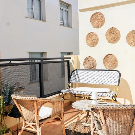 Happy Apartments Валенсия Экстерьер фото