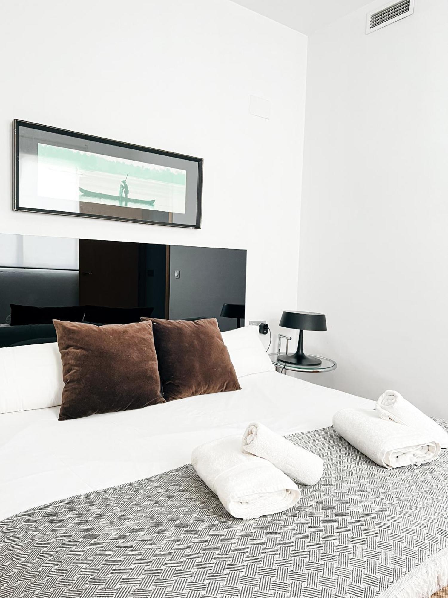 Happy Apartments Валенсия Экстерьер фото