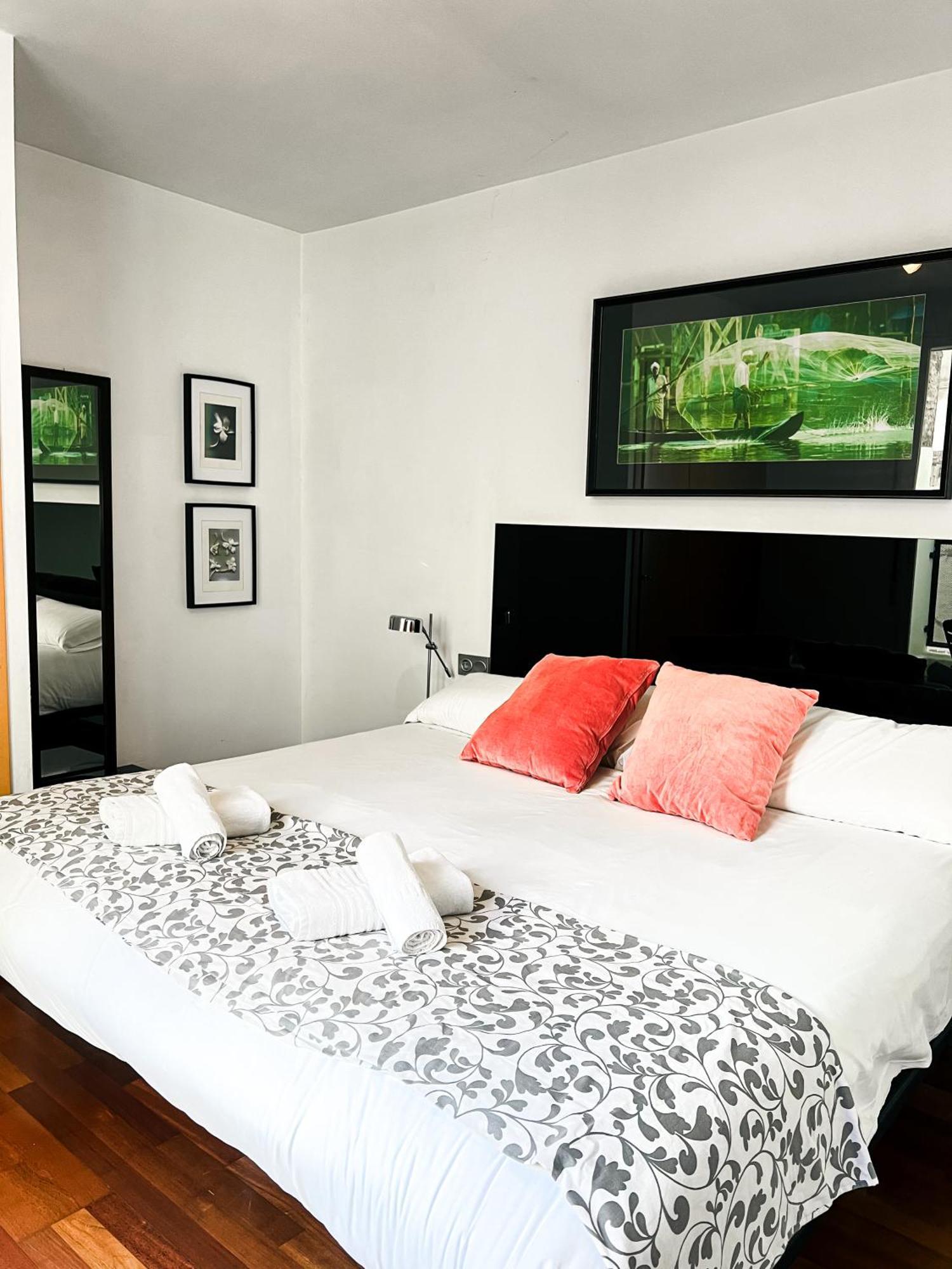 Happy Apartments Валенсия Экстерьер фото